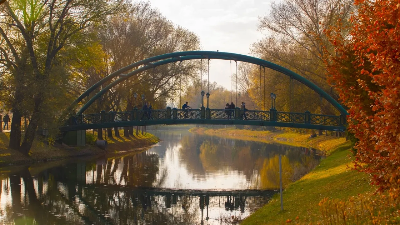 Eskişehir'de Nerede Ne Yenir? Tatilinizi Lezzet Durağına Çevirin!