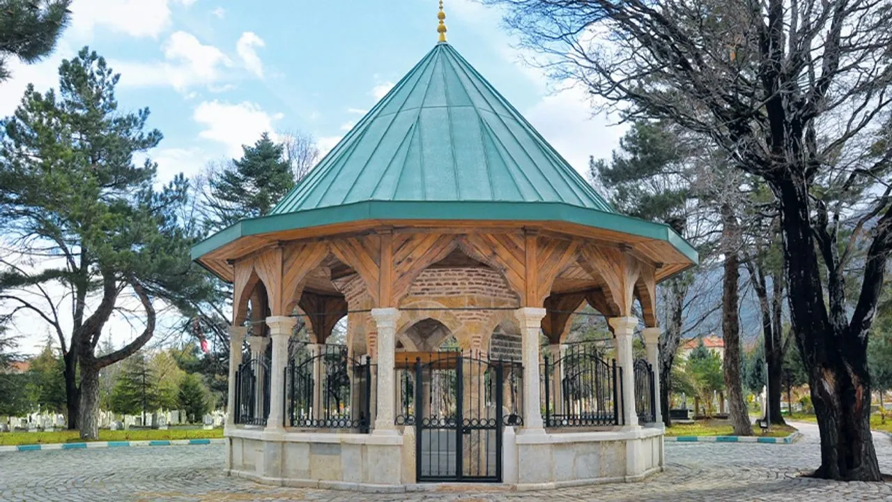 Nasreddin Hoca Türbesi