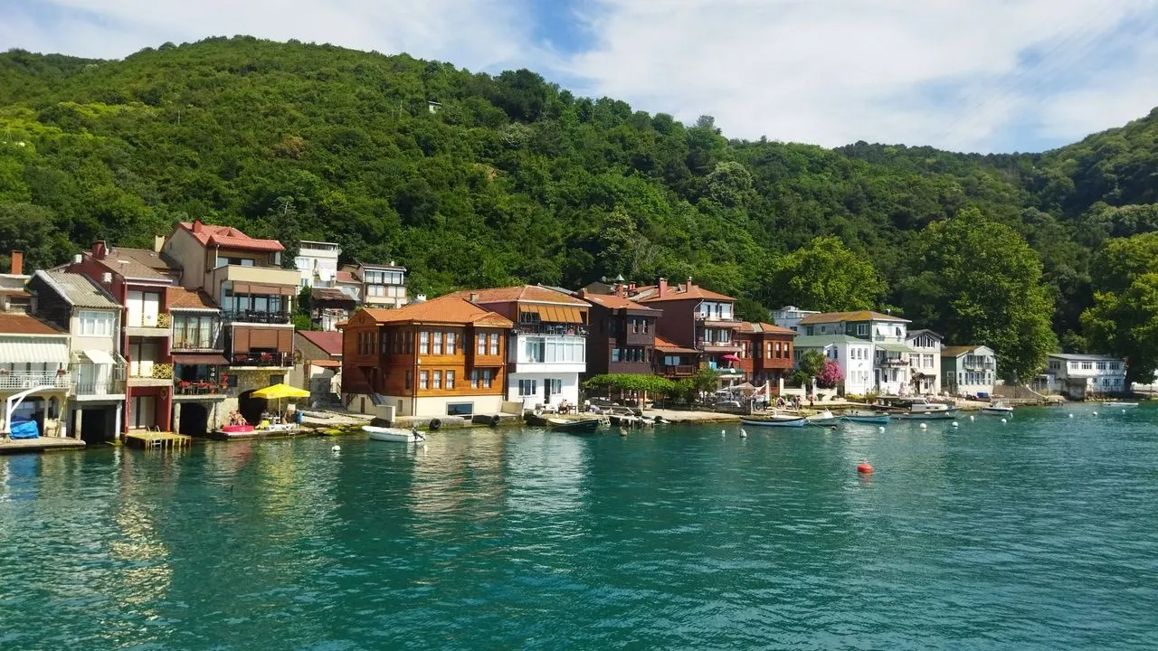 Anadolu Kavağı Sahili