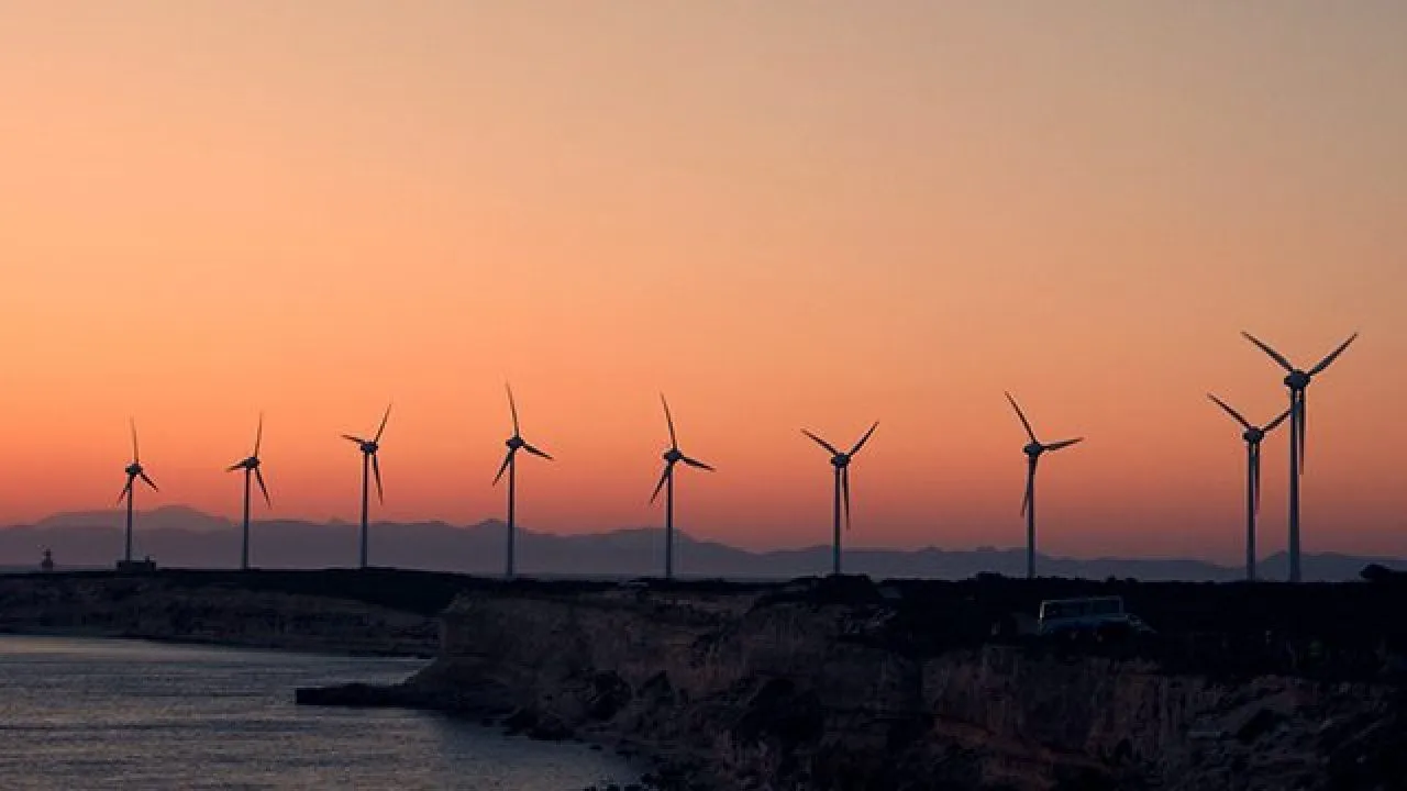 4. Bozcaada Rüzgar Gülleri