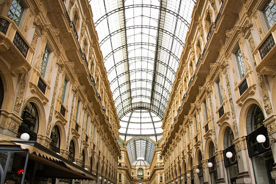 2. Galleria Vittorio Emanuele II