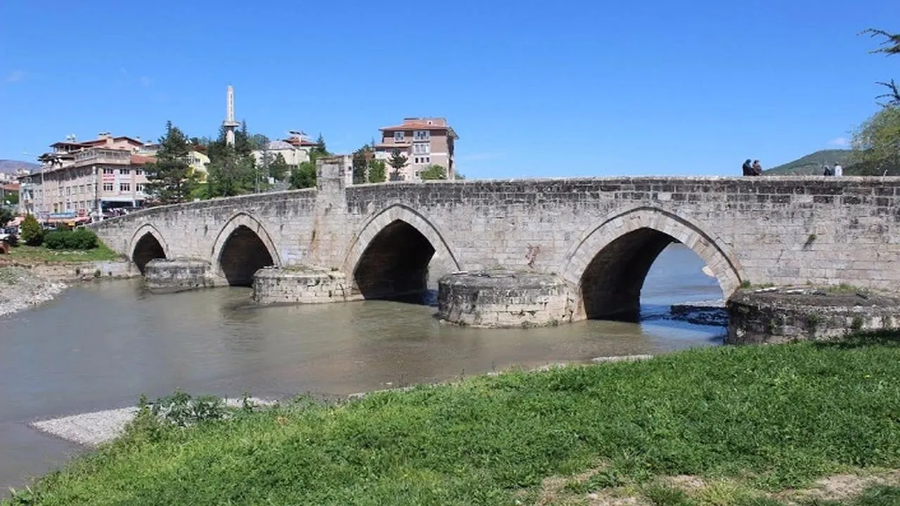 Hıdırlık Köprüsü